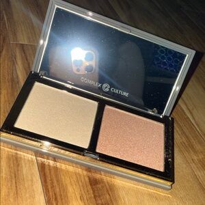 Good Lighting Luxe Highlighter powder Duo lucid and after glow color